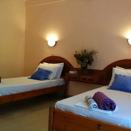 Finata Hotel 2*